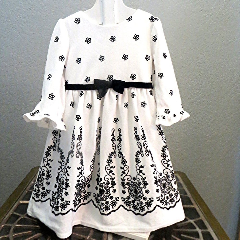 YOUNGLAND Black and White Floral Party Dress 5